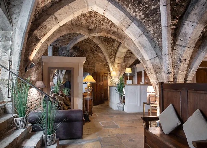 Abbaye De Maizieres