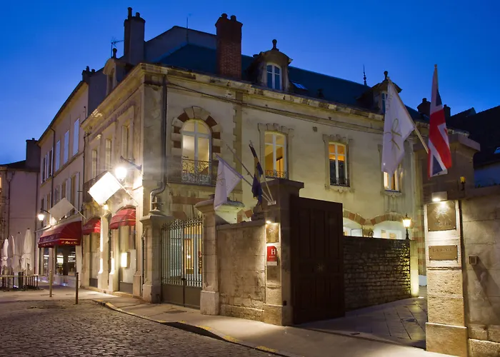 L'Hotel