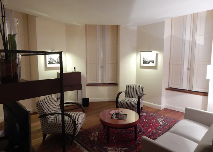 L'Hotel
